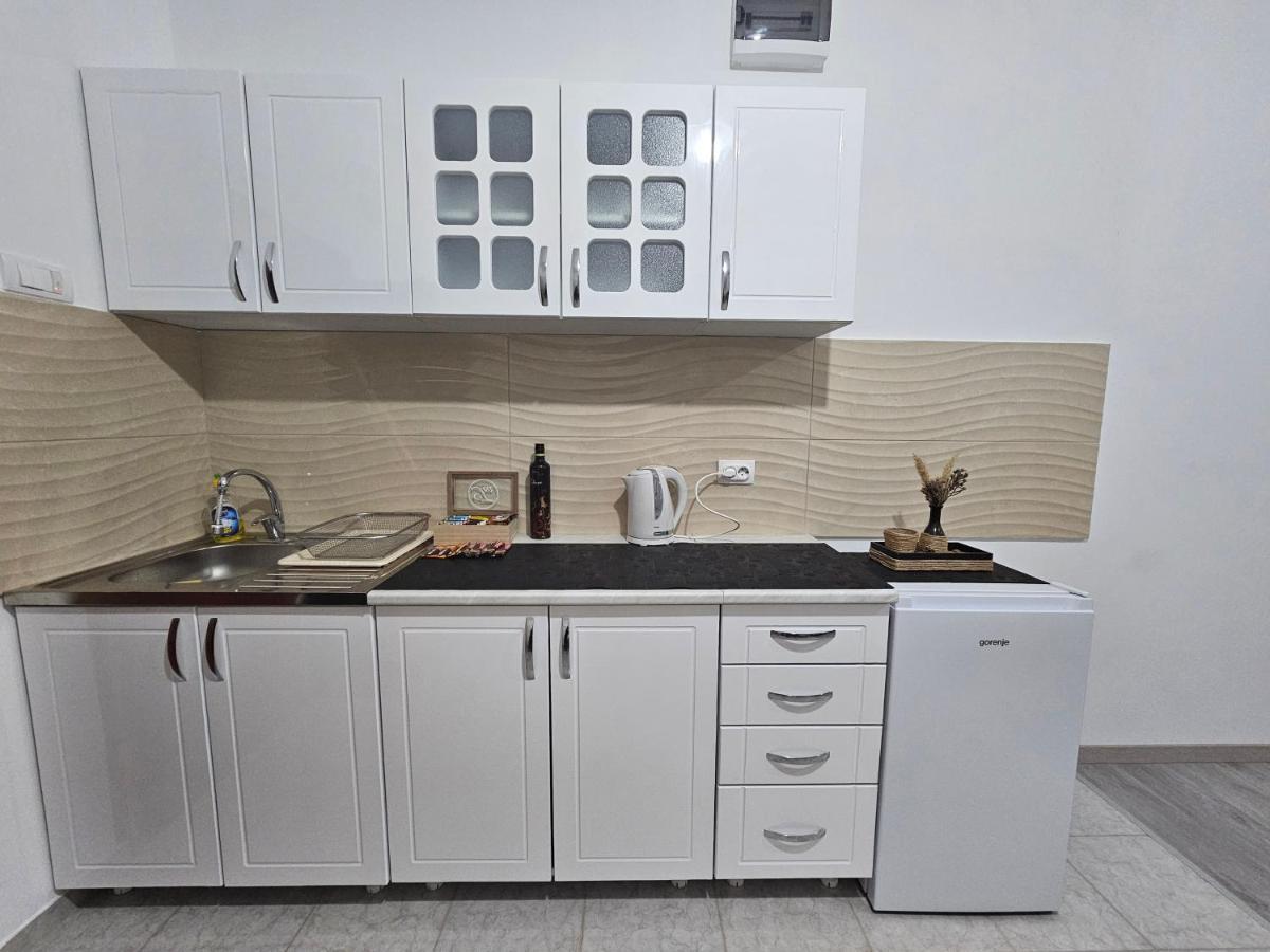 Sleep & Go Apartment Surcin ภายนอก รูปภาพ