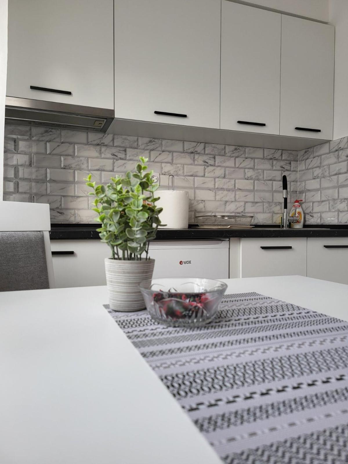 Sleep & Go Apartment Surcin ภายนอก รูปภาพ